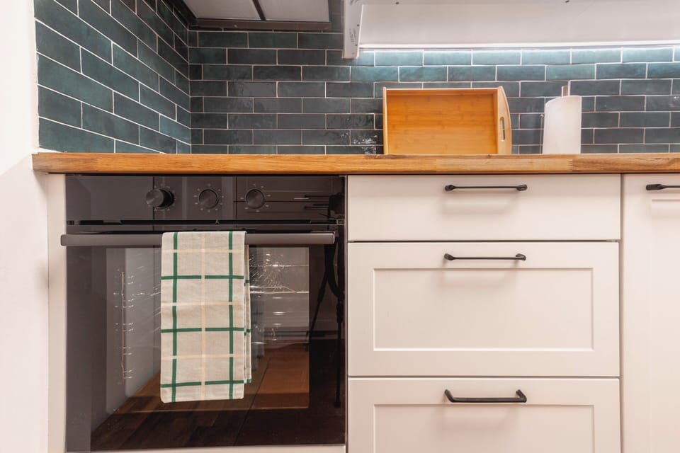 Stovetop with oven