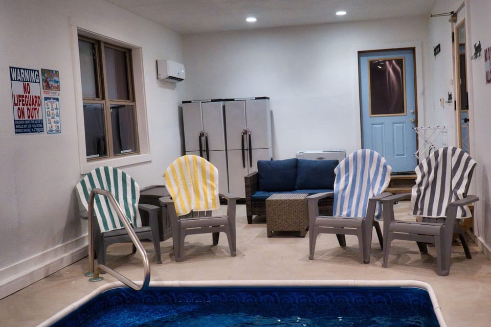 Private indoor pool - pool towels included