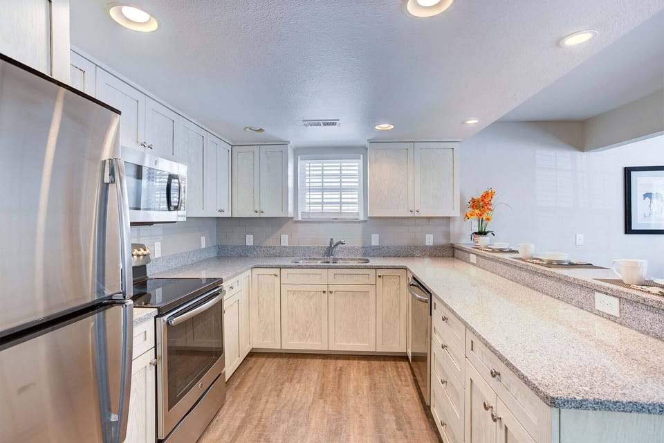Fully equipped kitchen
