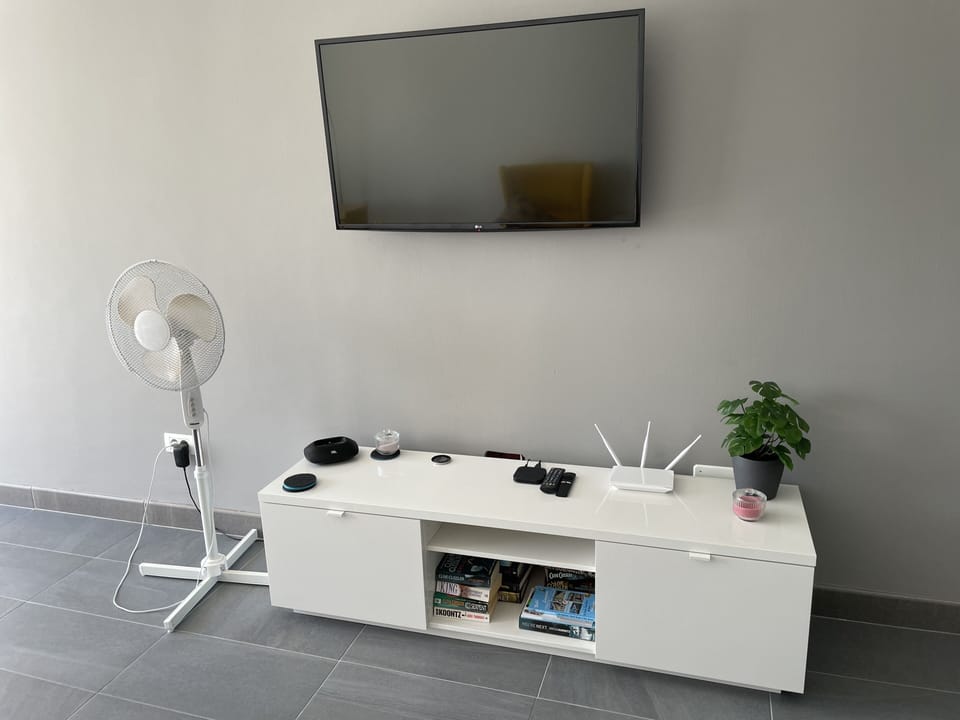 TV and wifi available. 