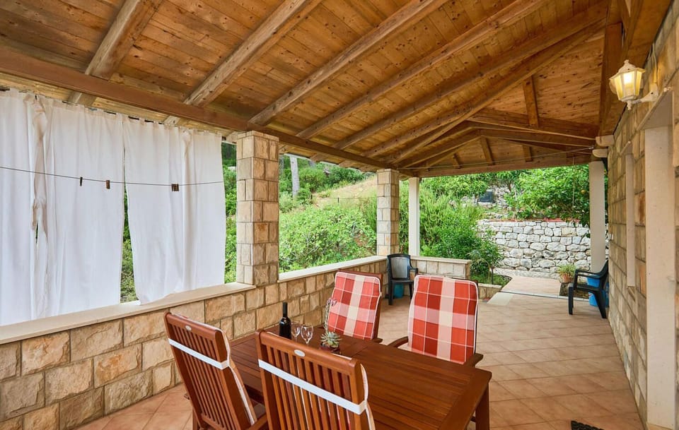 balcony-terrace