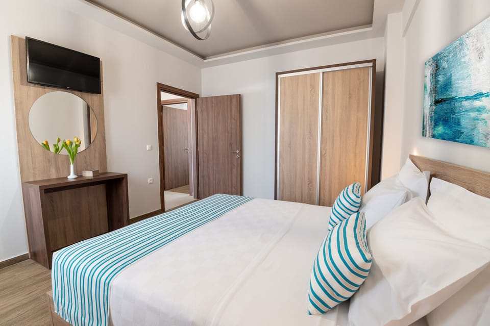 Comfortable bedroom of Modern 3 apts Villa,Huge Swimming pool,Near all amenities,Rethymno,Crete,Greece