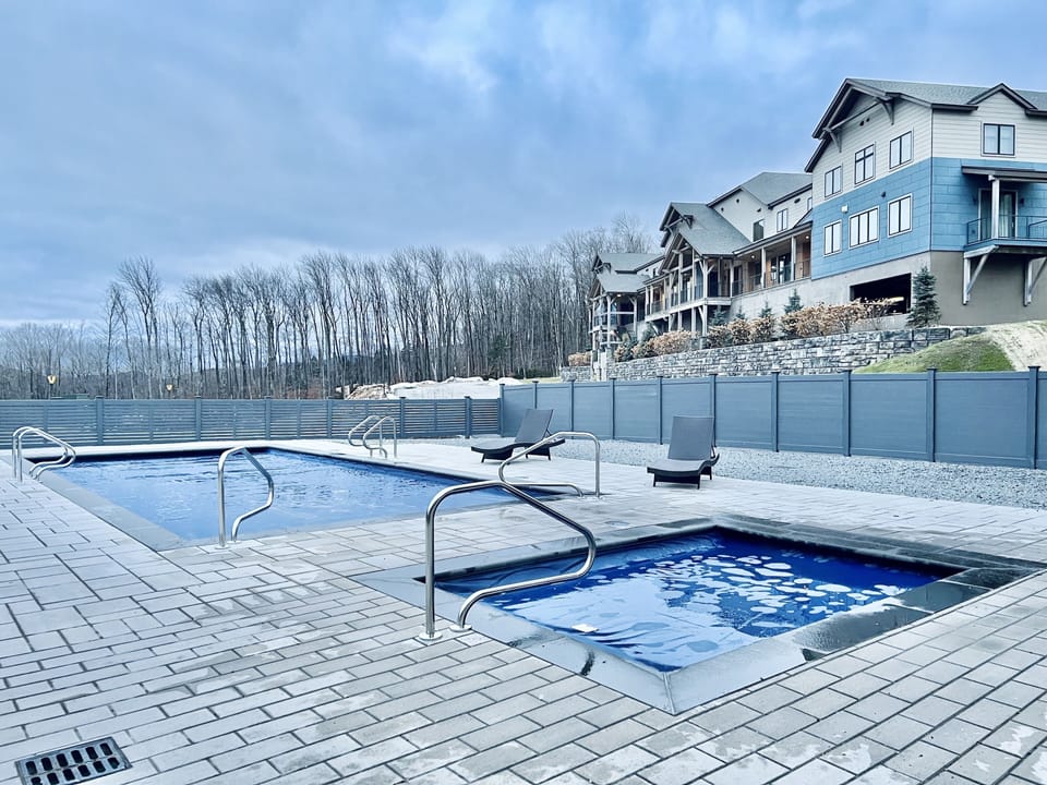 Onsite pool and hot tub.