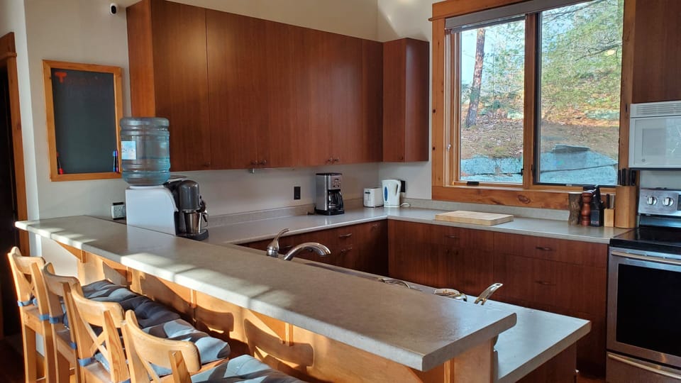 10 Kitchen
