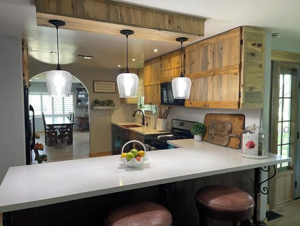 Breakfast bar