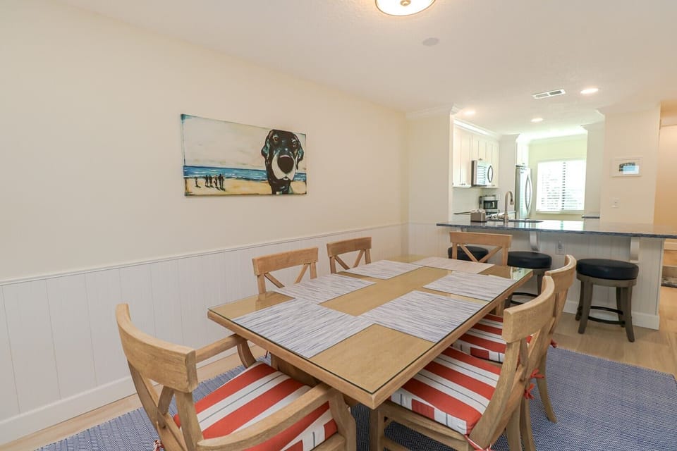 St. Augustine Beach Rentals Dining Room