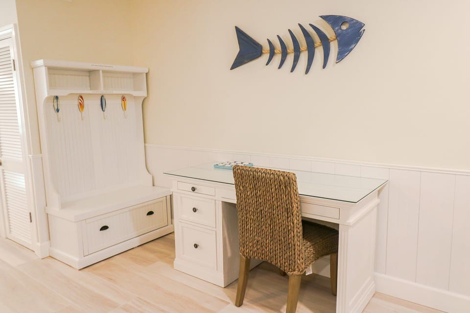 St Augustine Beach Rentals Living Room Office Area