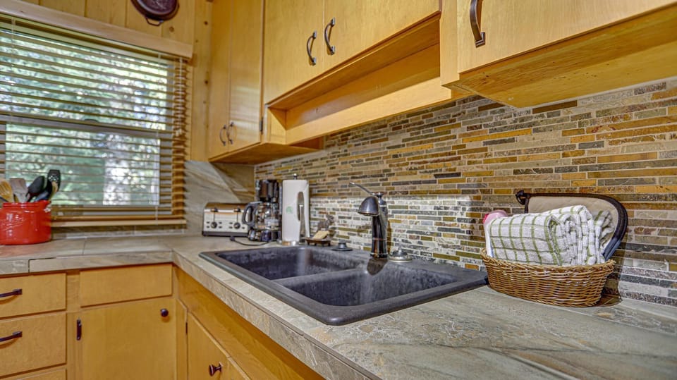 Moosewood Cabin Kitchen sink area