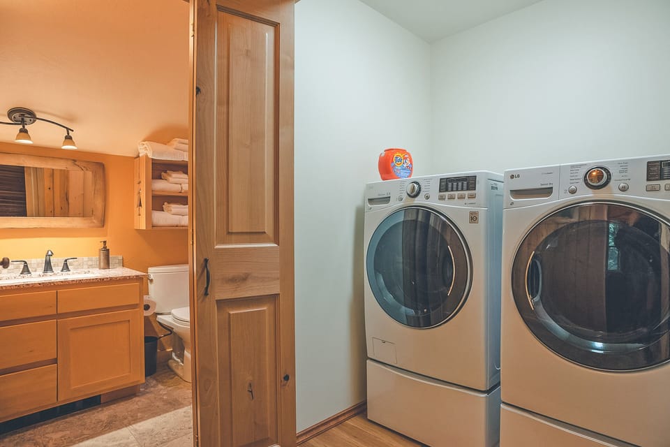 Washer & Dryer