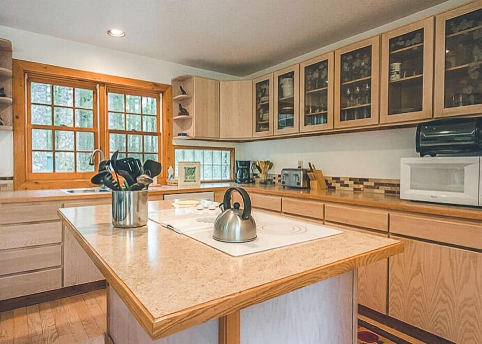 Kitchen Island