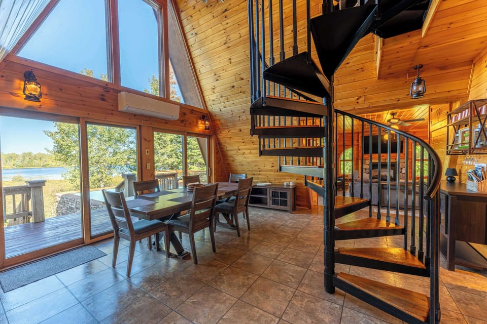 Spiral Staircase 