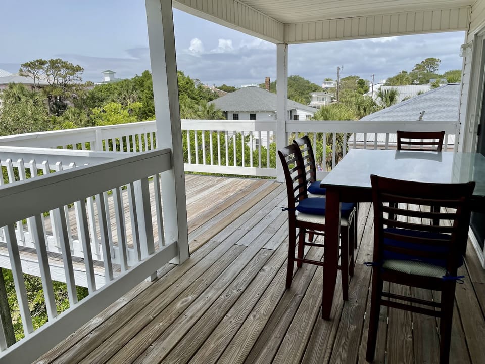2nd floor deck