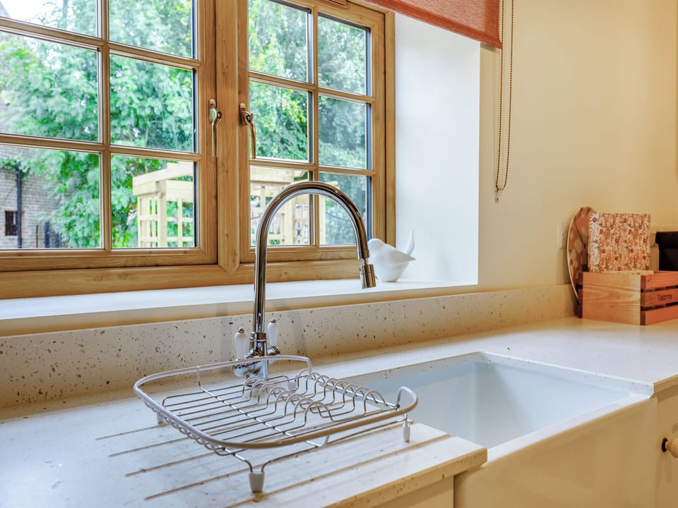 Kitchen area | Woodpecker Barn - Harps Hall Barns, South Walton Highway, Wisbech