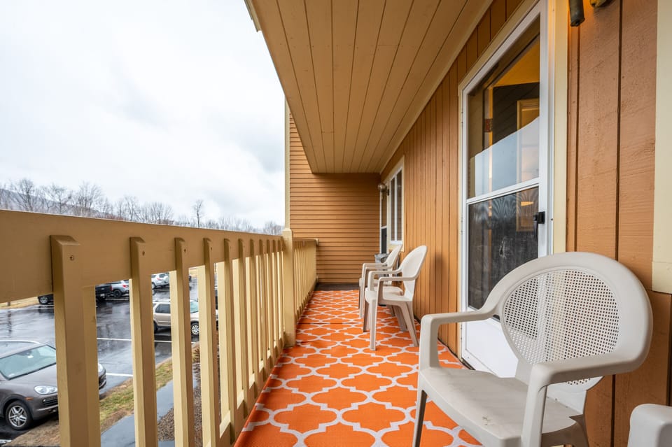 Walk-out Balcony