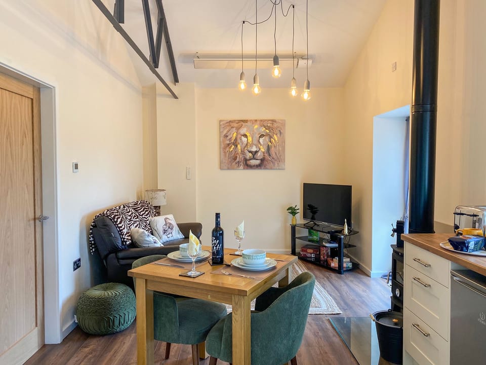 Open plan living space | Sun Valley- Serenity - Sun Valley, Stockton Brook, near Leek