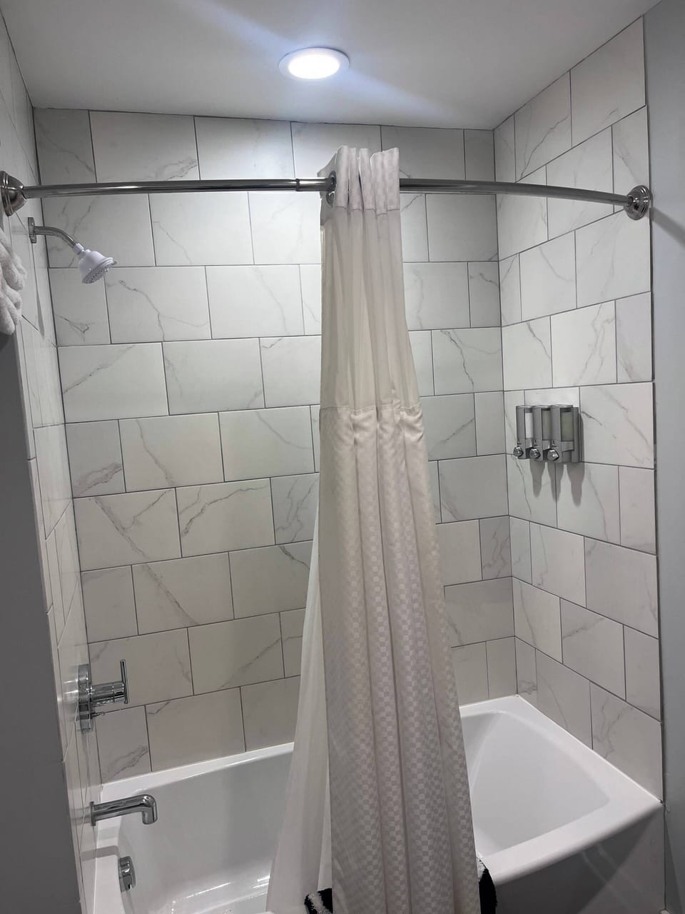Full bath/shower