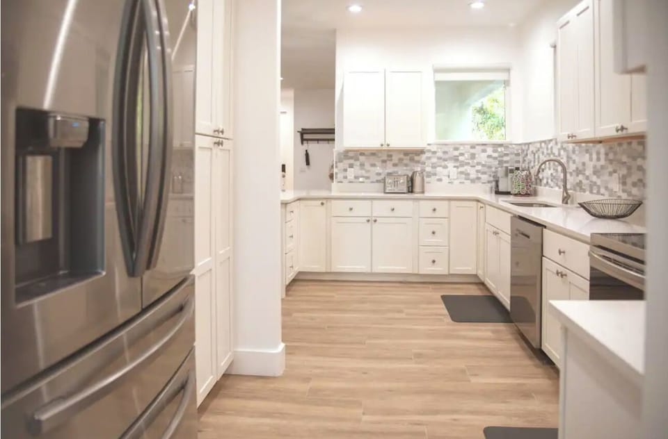 Spacious and well appointed kitchen with everything you could need.
