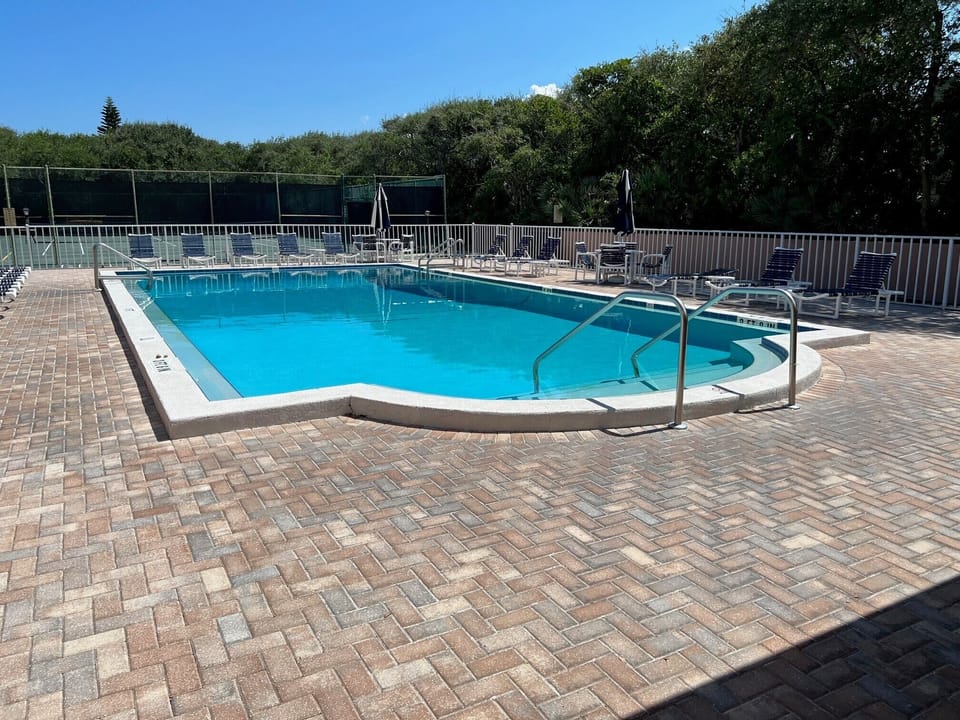 Community pool