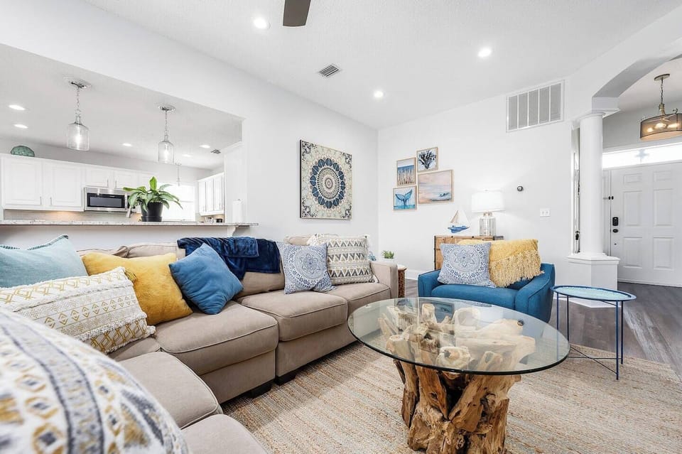Living room has smart HD TV to stream your favorite movie or show!