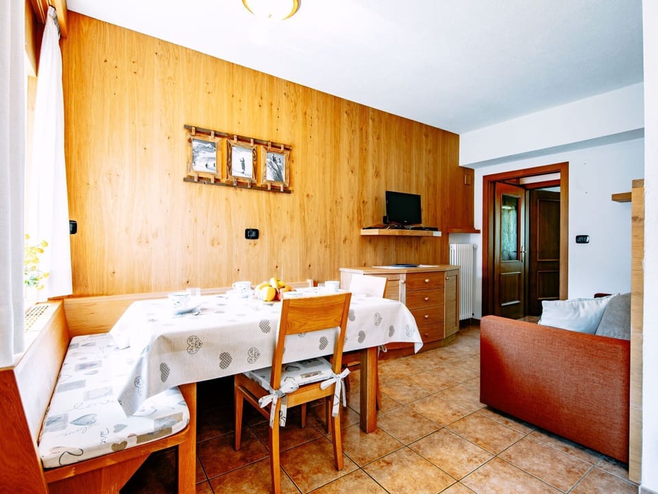 Table, Furniture, Property, Window, Orange, Wood, Building, Lighting, Interior Design