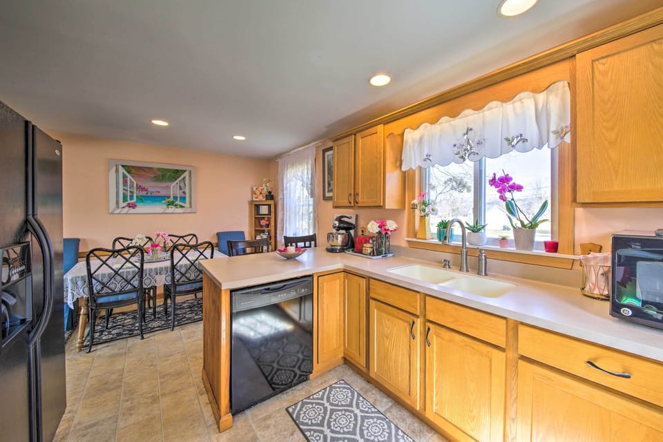 Kitchen | Drip Coffee Maker | Crockpot
