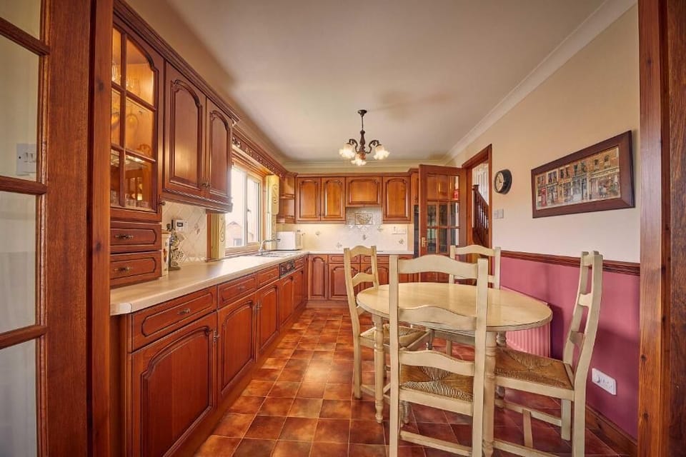 Cheviot View, North Sunderland - Host & Stay