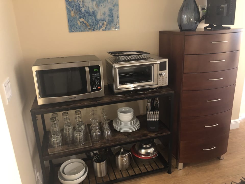 Microwave, Air fryer, glasses, dishes, bowls & various kitchen utensils 
