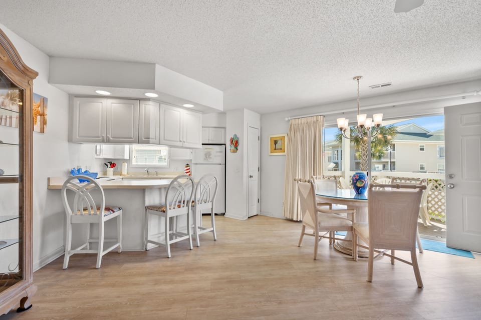 Indoors, Floor, Dining Room, Dining Table, Furniture