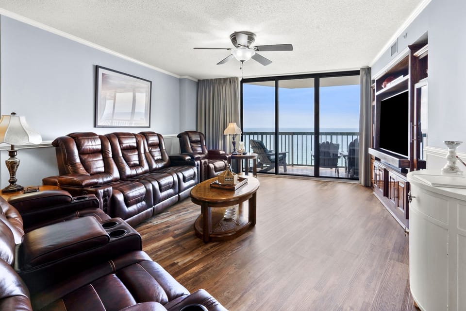 Furniture, Indoors, Living Room, Couch, Table