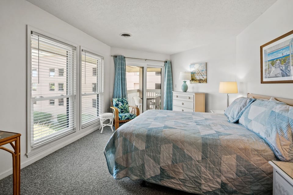 Home Decor, Indoors, Window, Furniture, Bed