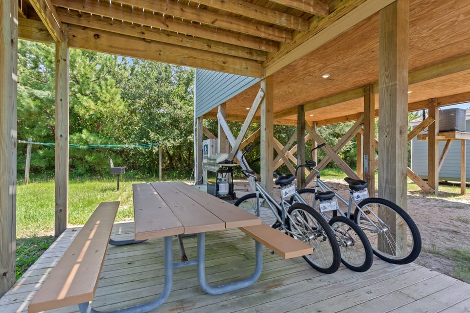 Bike rentals are from VayKGear book  yours today. **Bikes not included with home.**