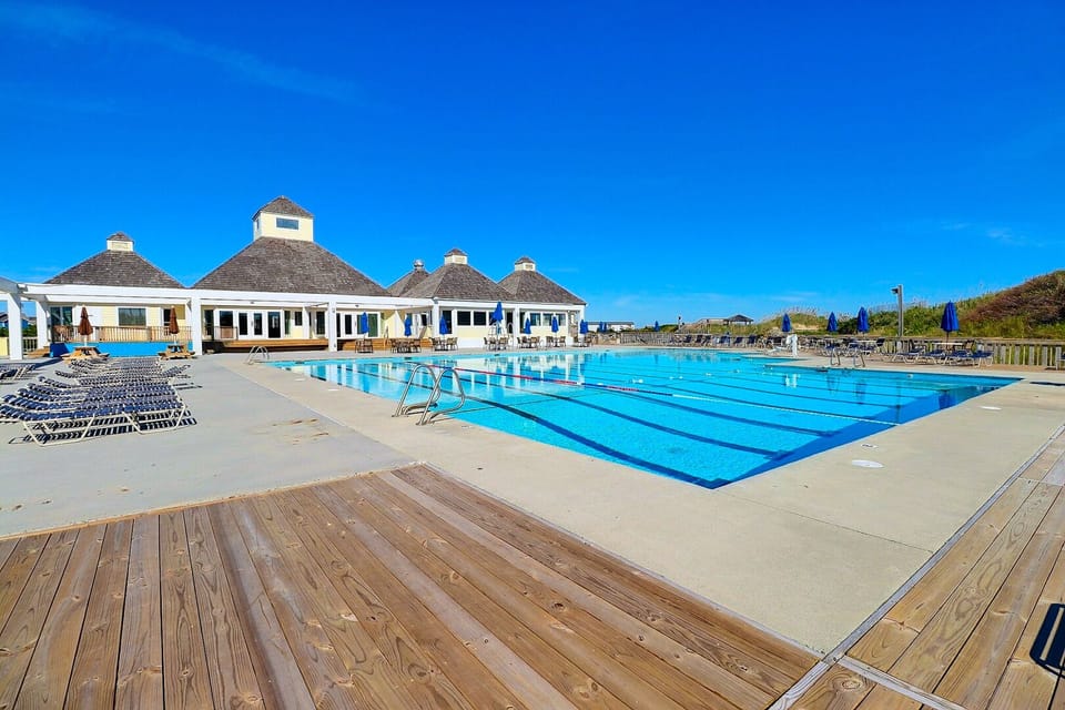 Enjoy the option to visit the Village Beach Club and community pool during your stay.
