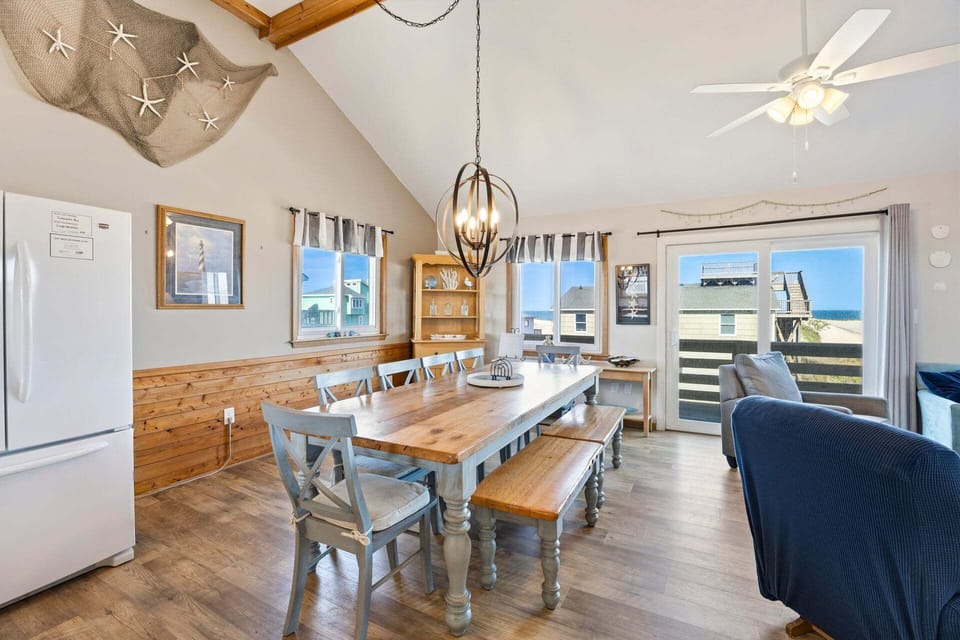 Enjoy a delicious meal as a family in the Dining Area.