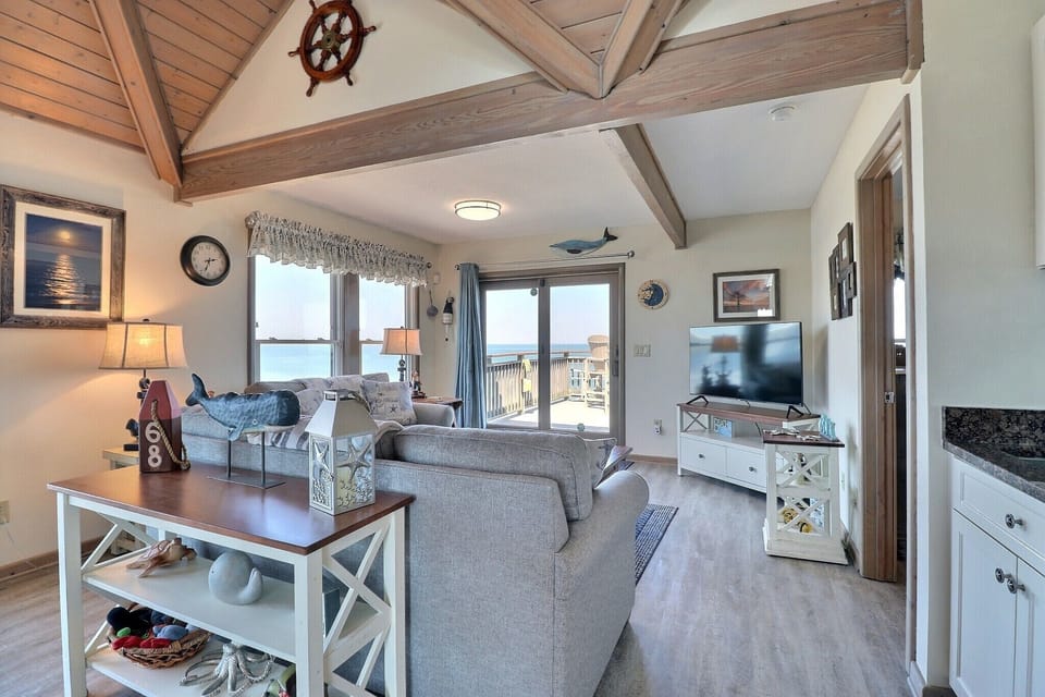 2nd living area