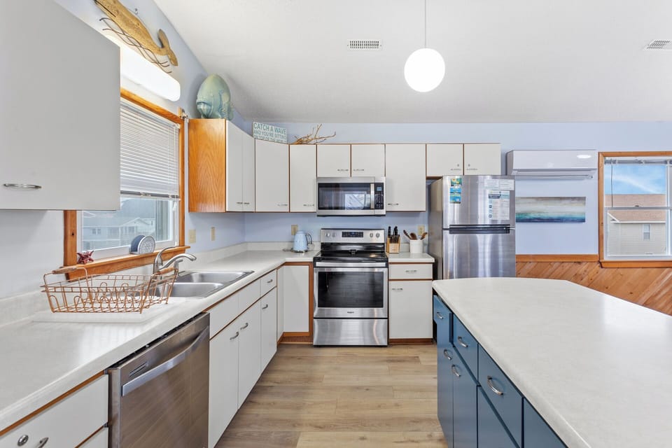 The recently renovated Kitchen boasts stainless steel appliances and a bright, airy space!
