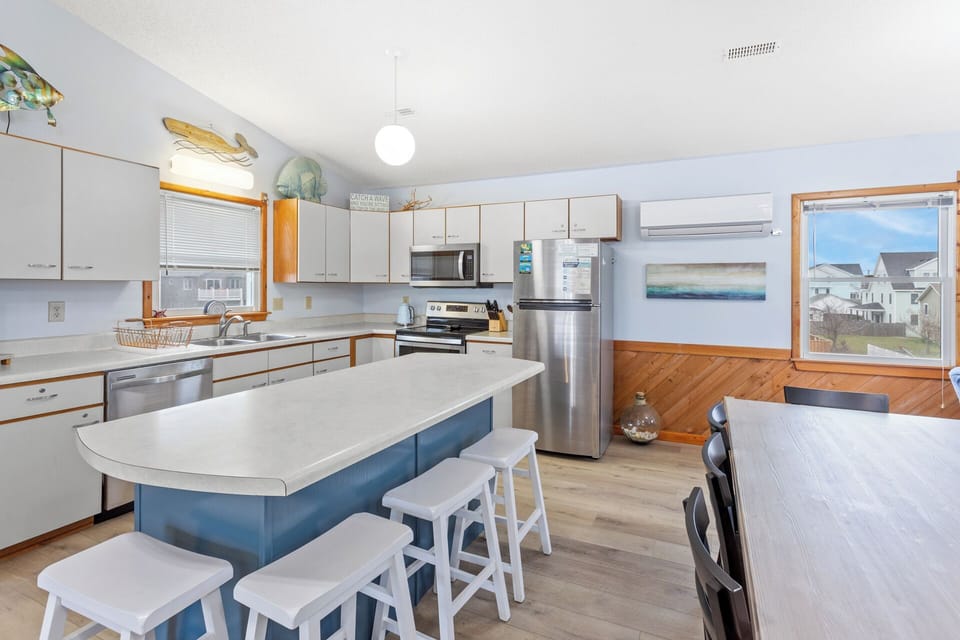 The recently renovated Kitchen boasts stainless steel appliances and a bright, airy space!