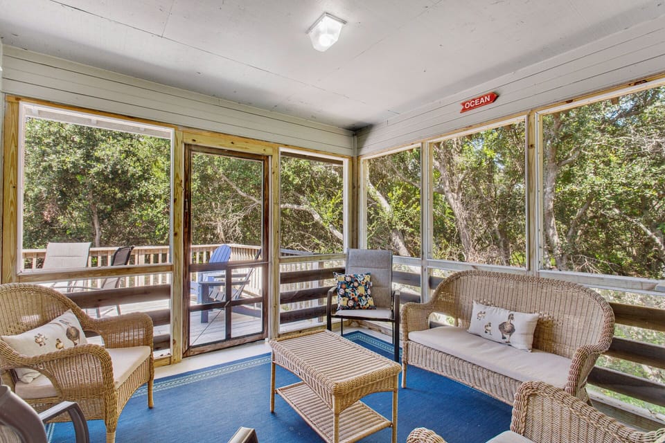 Top Level Screened Porch.