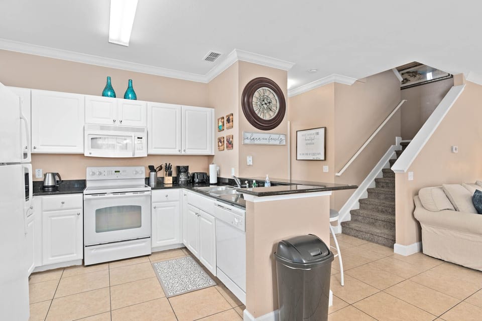 Full Kitchen