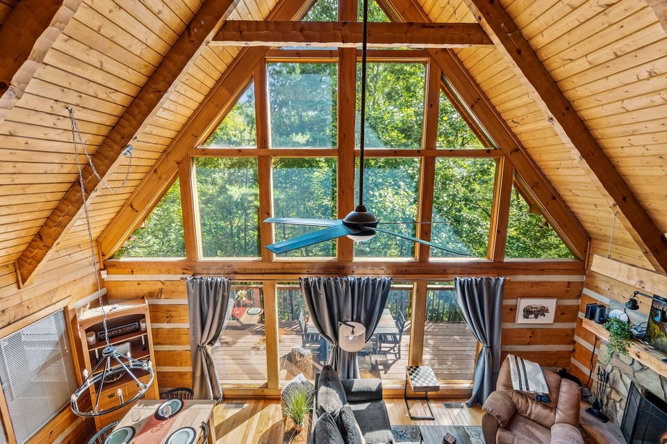 Second Fiddle's cozy living area