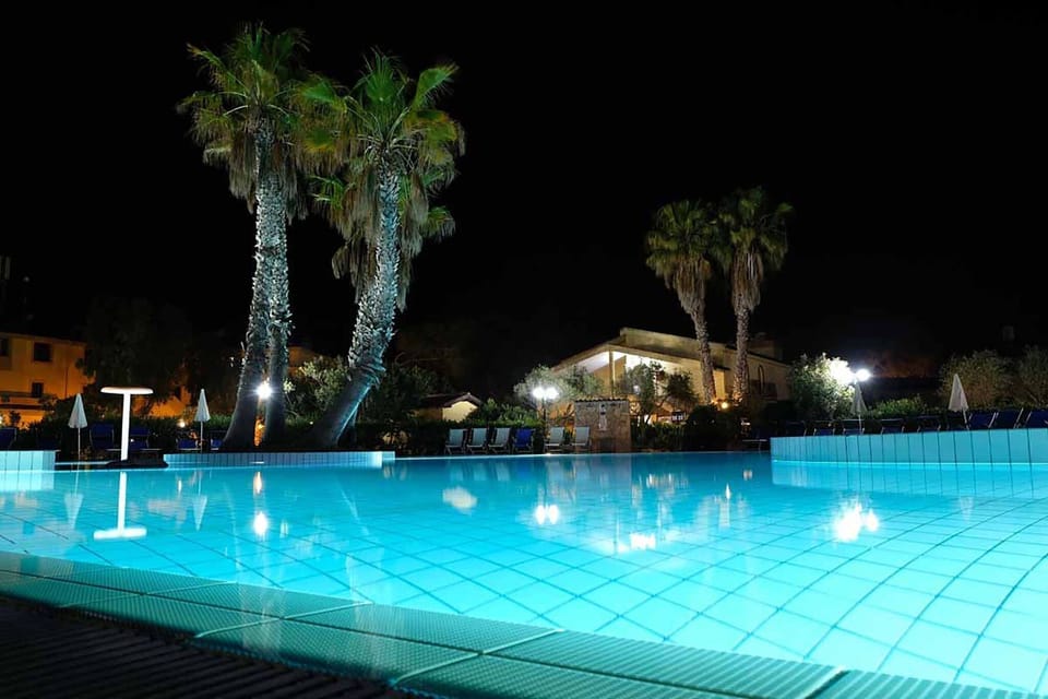 Holiday Home Swimming Pool