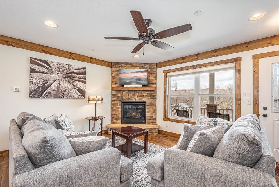 Welcome To Happy Ours!