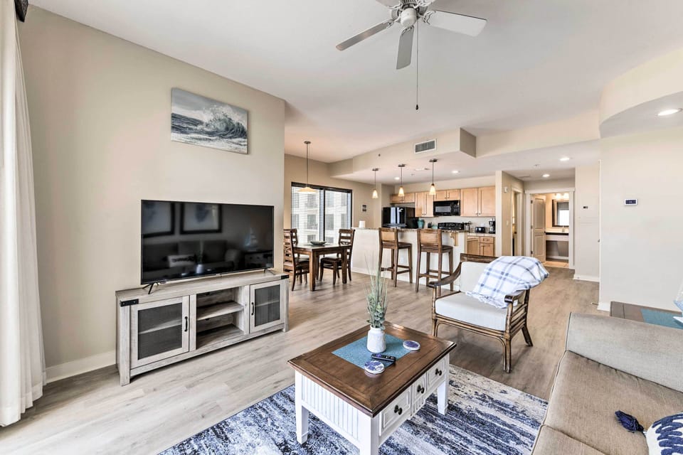 Living Room | Free WiFi | Smart TV