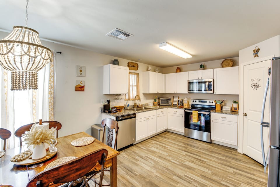 Kitchen | Blender | Toaster Oven | Crockpot | Cooking Basics