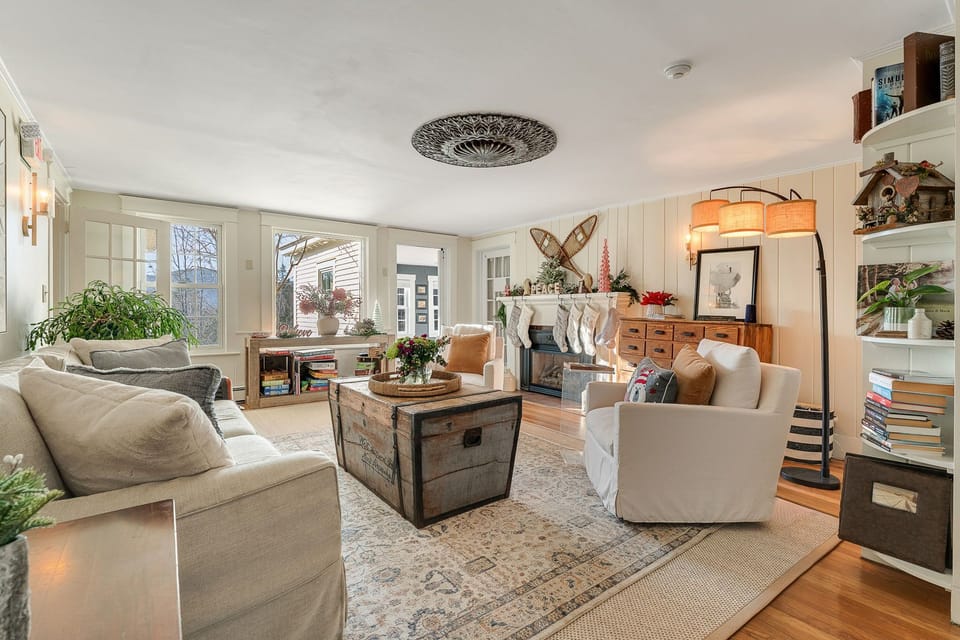 Living room with gas fireplace