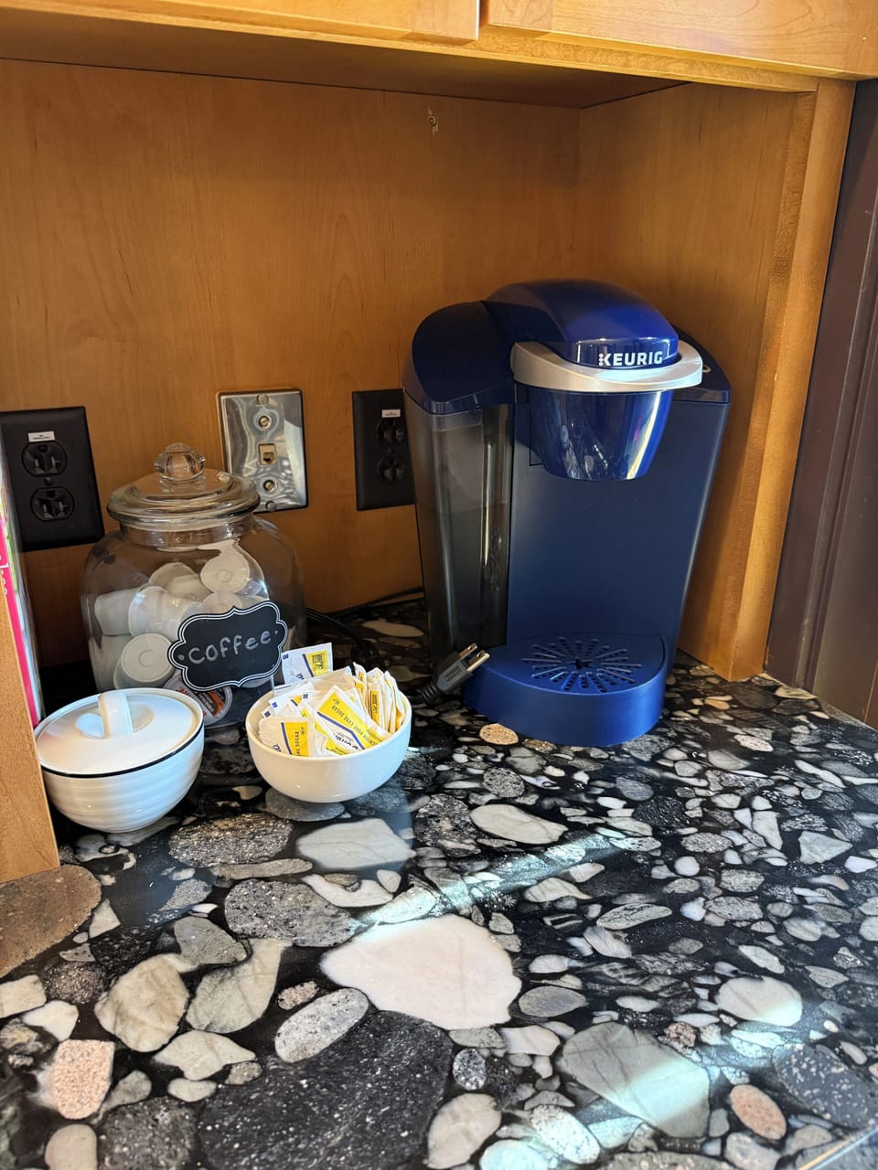 Keurig coffee pods & sugar is supplied for your convenience.
