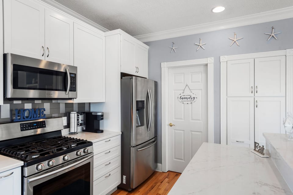 BP99: Chasing Tides | Mid Level Kitchen
