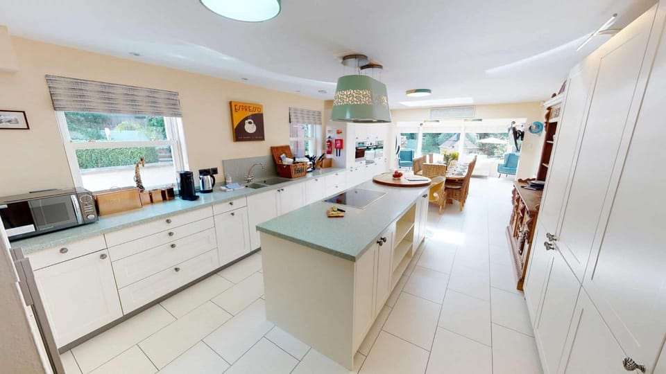 Osmund House Bright Kitchen