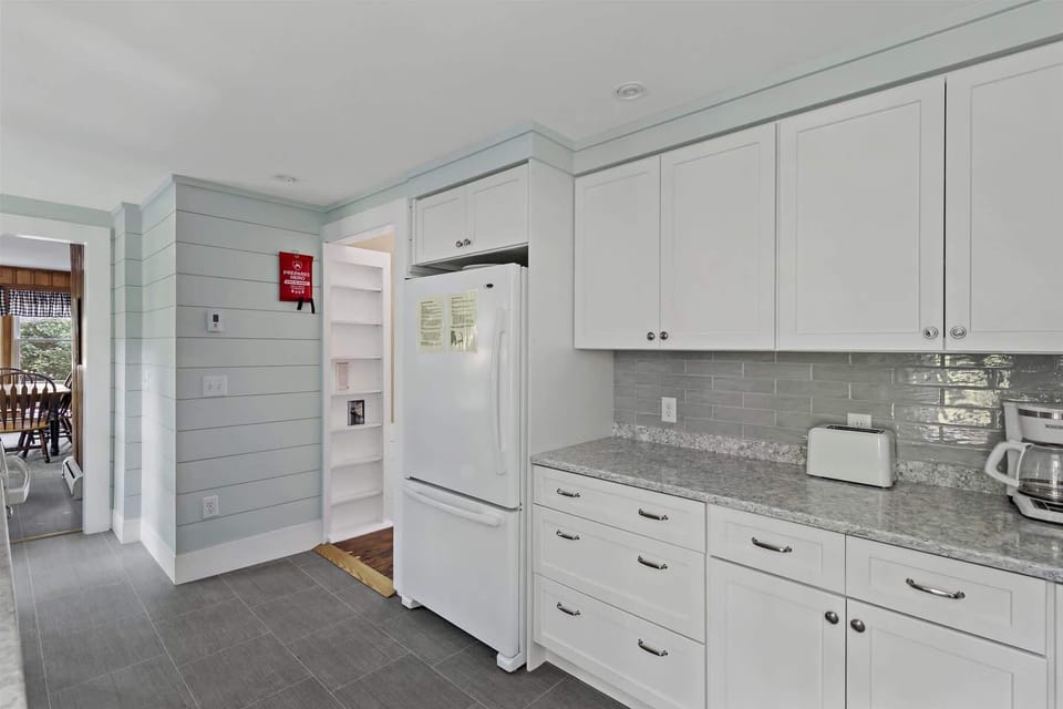 Well stocked with all the kitchen amenities you may need