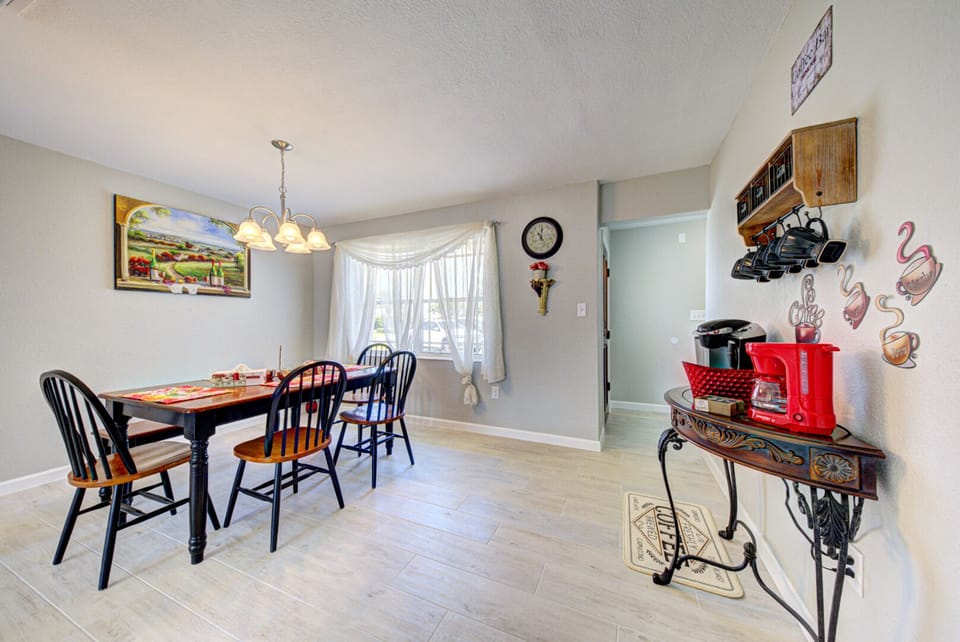 Dining Area / Coffee Bar