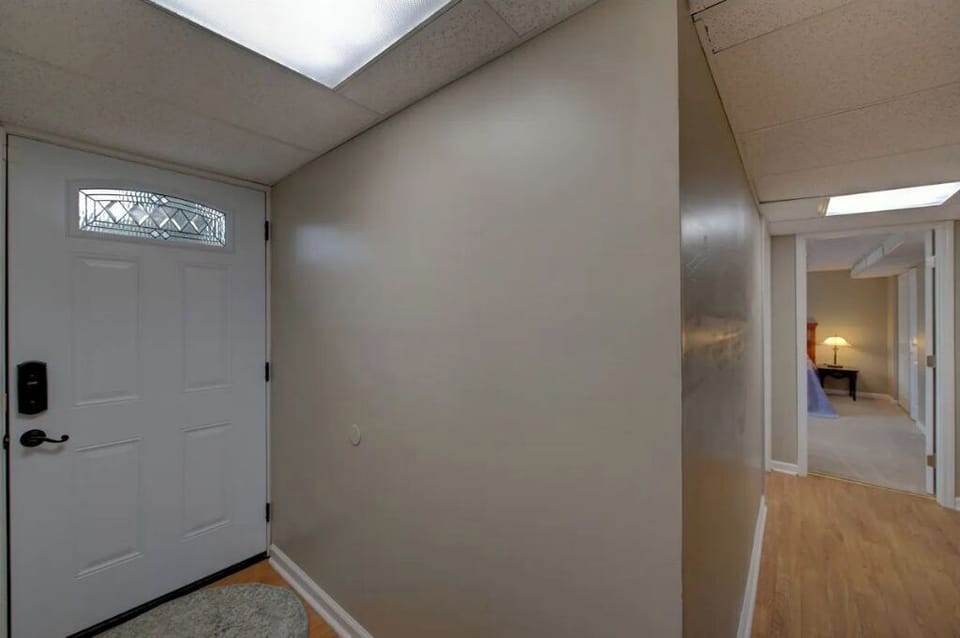 Entry hallway - front door to 1st bedroom/bathroom.
